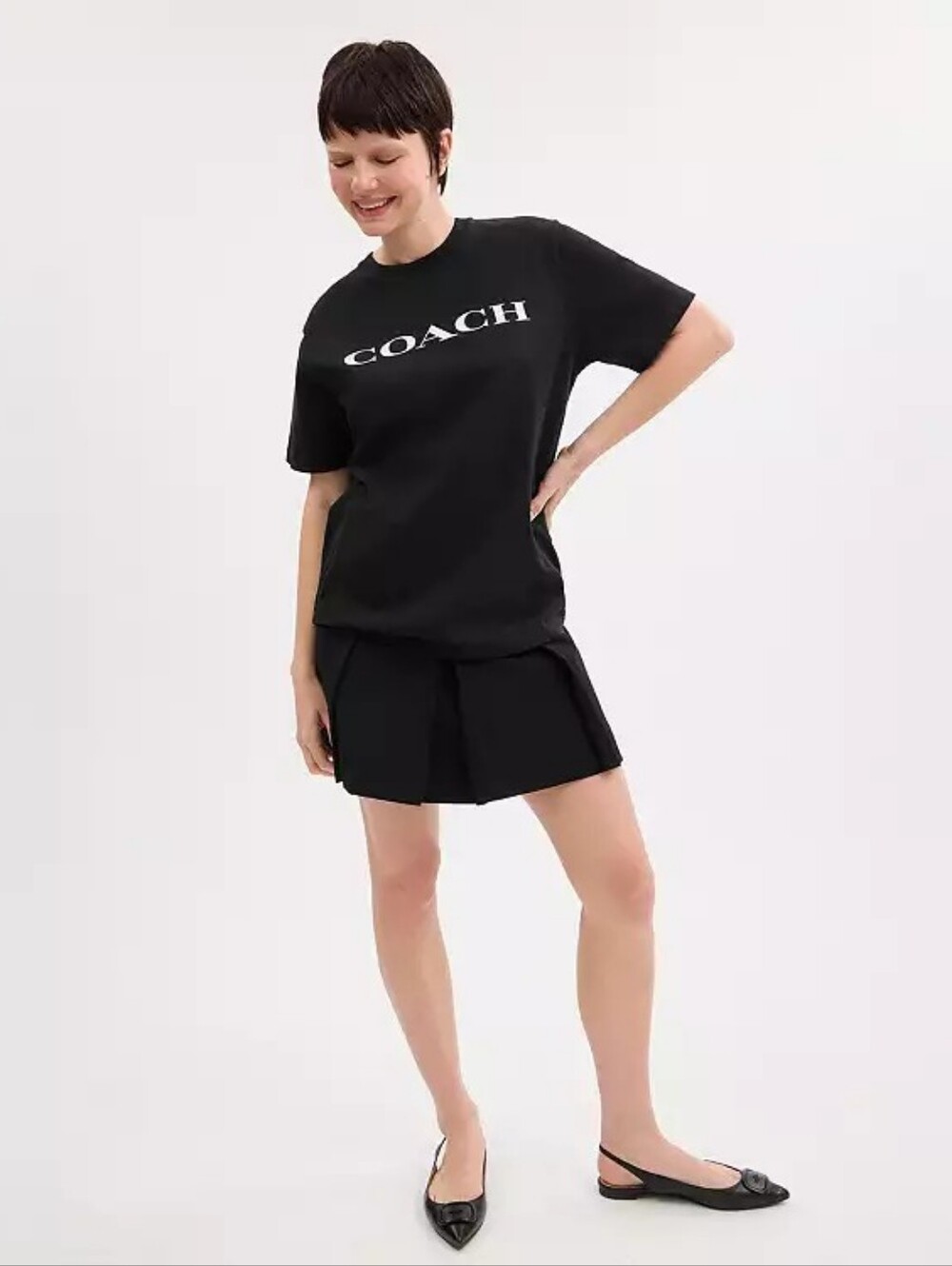 Coach Essential T-Shirt Graphic Cotton Black Women's XS Crew Short Sleeve Logo